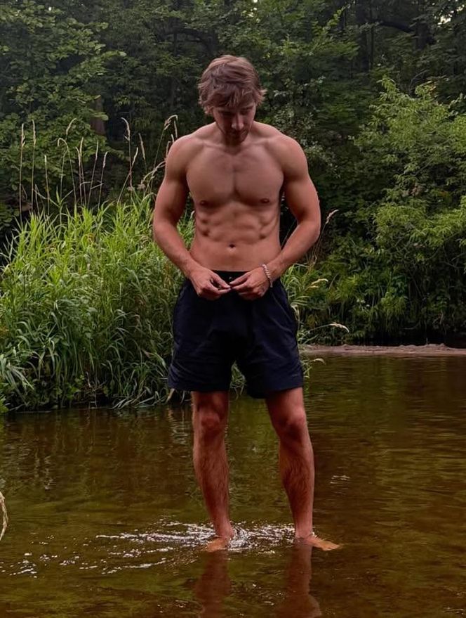 Maciej Musiał kipi seksem