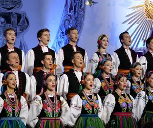 Występ zespołu Mazowsze w Starachowicach