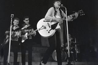 Niecierpliwy w nas ciskał się duch. Historia polskiego big-beatu