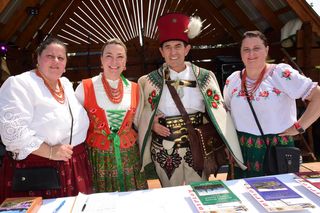 Aż 110 centymetrów! Najdłuższy warkocz w Chicago wybrany!