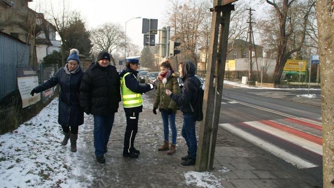 Policja zachęca do noszenia odblasków