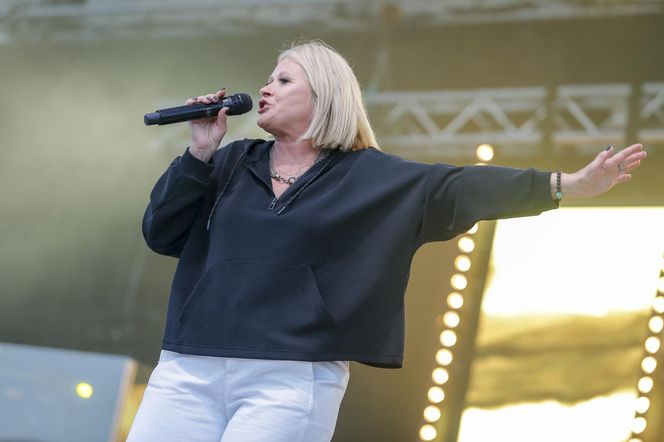 Urszula kiedyś i dziś. Zobacz, jak zmieniła się polska wokalistka! 