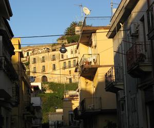 Reggio di Calabria na zdjęciach. Polecisz tam z portu Katowice Airport