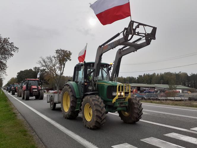 Protest rolników w miejscowości Zdany w powiecie siedleckim - zdjęcia: