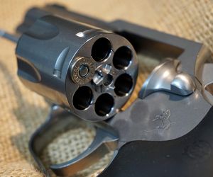 Zamiast kanapki na drugie śniadanie, do szkoły przyniósł broń