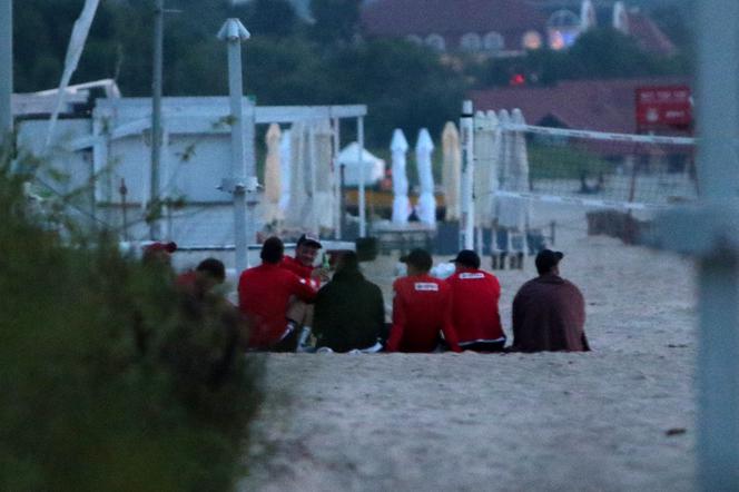 Reprezentanci Polski poszli po porażce na plażę