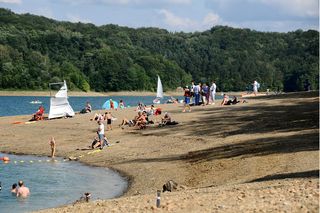 To najpiękniejsze jezioro w województwie podkarpackim według AI