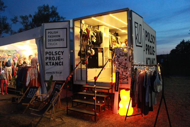 Do Poznania przyjedzie Fu-Ku Fashion Truck z ubraniami polskich projektantów
