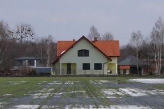 Prawo wodne - gdy sąsiad podnosi teren i powoduje zalanie działki