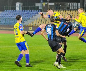 Elana Toruń - Zawisza Bydgoszcz 1:1, zdjęcia kibiców, opraw i piłkarzy ze Stadionu Miejskiego im. Grzegorza Duneckiego