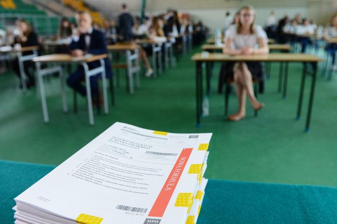 Matura 2020 przełożona! Kiedy poznamy nowe daty i harmonogram egzaminów?