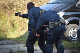 Jak z rąk terrorystów odbić głowę państwa? Ćwiczenia kontrterrorystów z Rzeszowa