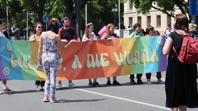 Ulicami Lublina przeszedł VI Marsz Równości! Zobacz zdjęcia