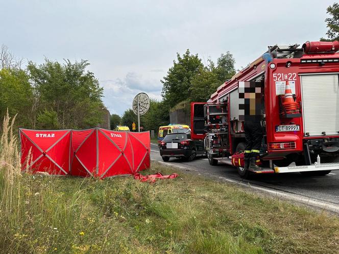 Tragiczny wypadek w miejscowości Obodowo. Nie żyje kobieta, wielu poszkodowanych 