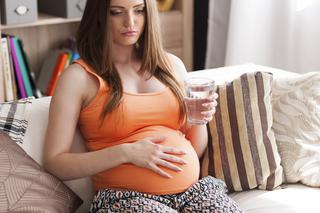 Żylaki krocza i sromu w ciąży: przyczyny, objawy, leczenie żylaków okolic intymnych