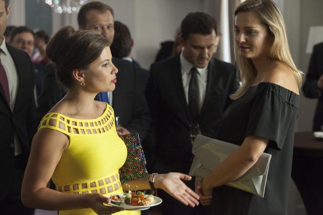 Przyjaciółki 8 odc. 92 Inga (Małgorzata Socha), Dorota (Agnieszka Sienkiewicz)