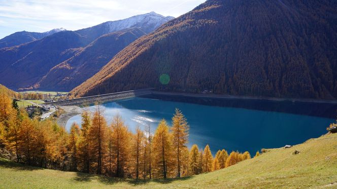 Na szlakach, wśród jezior i pod gwiazdami – kojąca natura Południowego Tyrolu