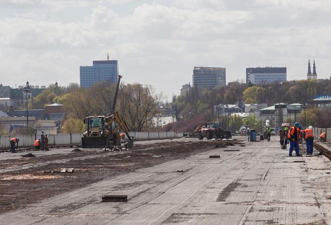 Kilofy weszły na most