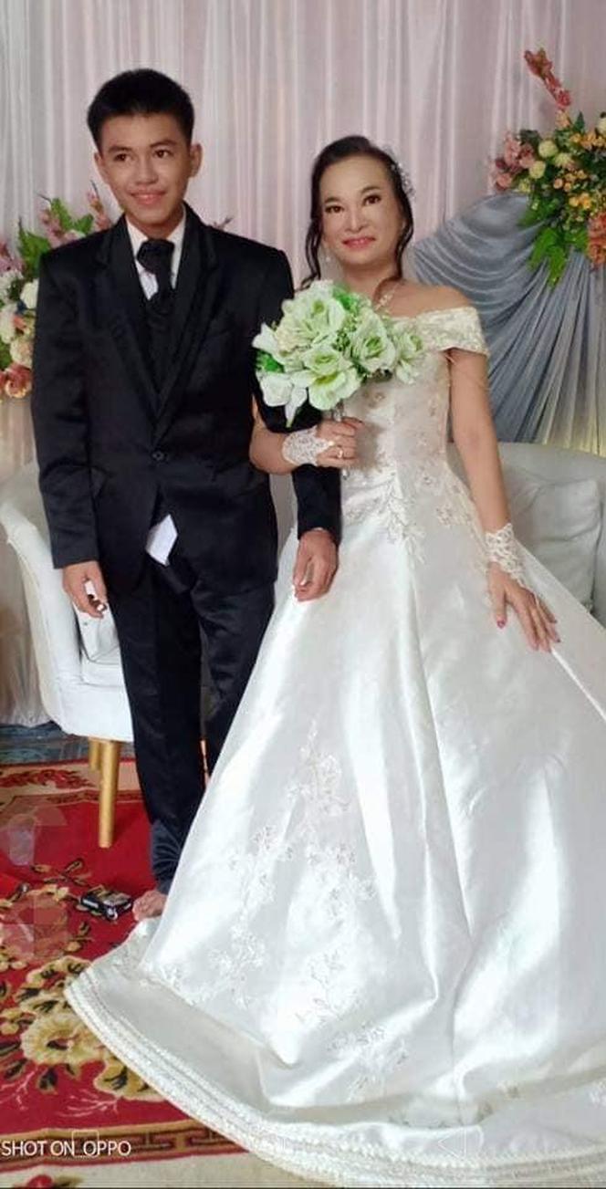 Ślub 41-latki z 16-latkiem