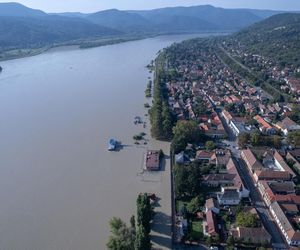 Fala kulminacyjna dociera do stolicy! Orban zapewnia, że wszystko pod kontrolą