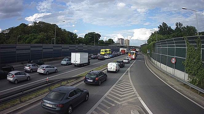 Korki na trasie S8 w Warszawie