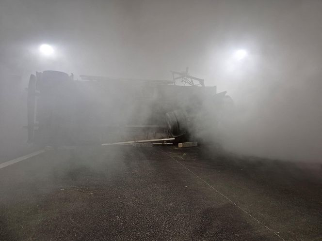 Tunel na Zakopiance został zamknięty. Przeprowadzono specjalną akcję służb ratunkowych