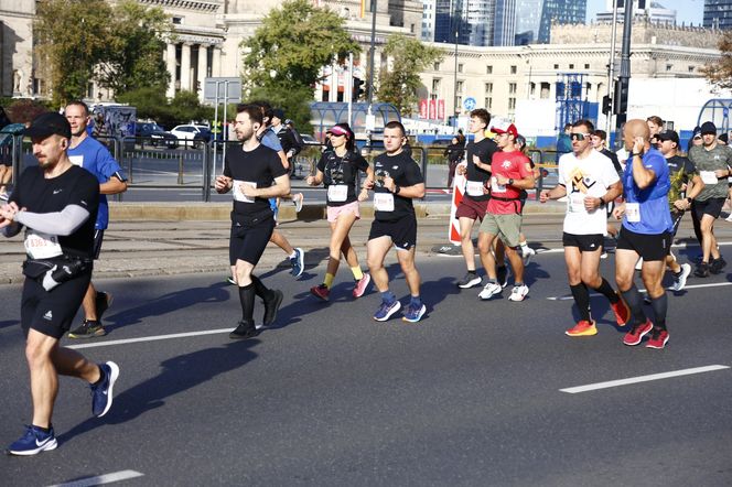 Uczestnicy 46. edycji Nationale-Nederlanden Maratonu Warszawskiego