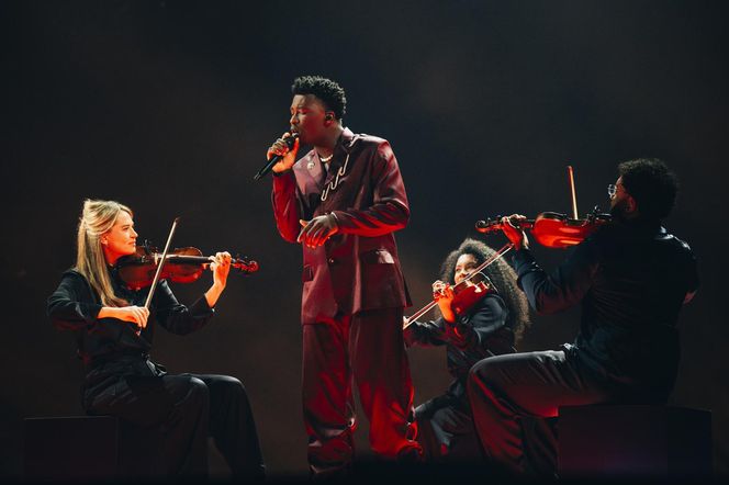 Był uchodźcą z Konga, dziś jest gwiazdą holenderskiego popu. Czy Claude odniesie sukces na Eurowizji?