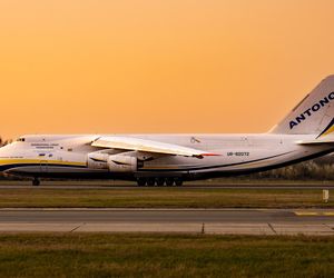 An-124-100 Rusłan