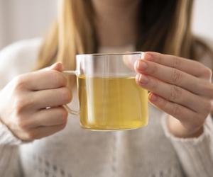 Tę herbatę możesz pić kilka razy dziennie. Pomaga zrzucić zbędne kilogramy!