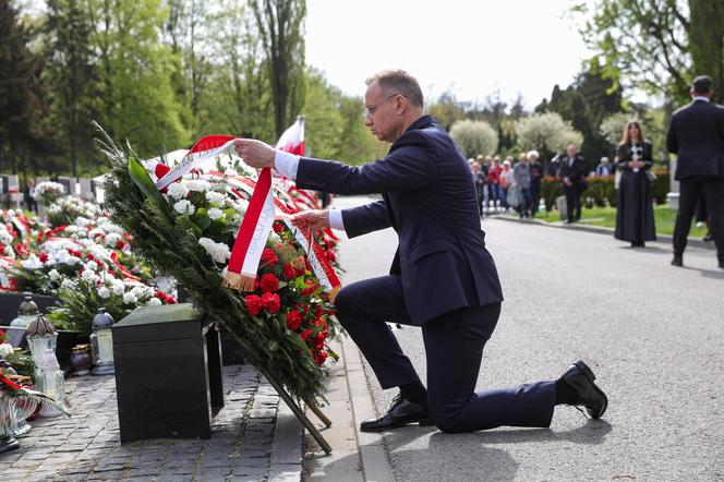 Prezydent upamiętnił ofiary katastrofy smoleńskiej