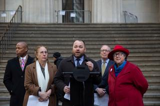 MTA chce przywrócić całodobowe kursowanie. O pracy metra zdecydują... lekarze
