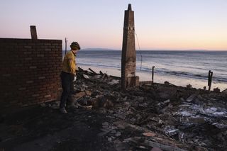 Szokujące ustalenia ws. przyczyny pożarów w Los Angeles. To przez to jest tam jak w piekle?!