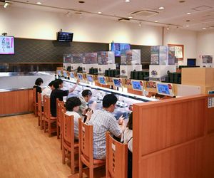 Pia Skrzyszowska lubi sushi