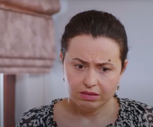 Melis awanturuje się z Feraye, a później podejrzewa, że Zeynep jest w ciąży z Cihanem.