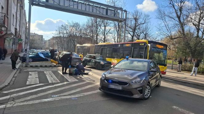 Pościg na ulicach Wrocławia. Ukradł auto z warsztatu i uciekał przed policją 