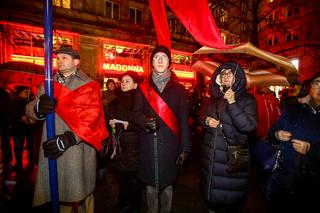 Szturm modlitewny na restaurację Madonna w Warszawie. Dzieci, nawróćcie się!