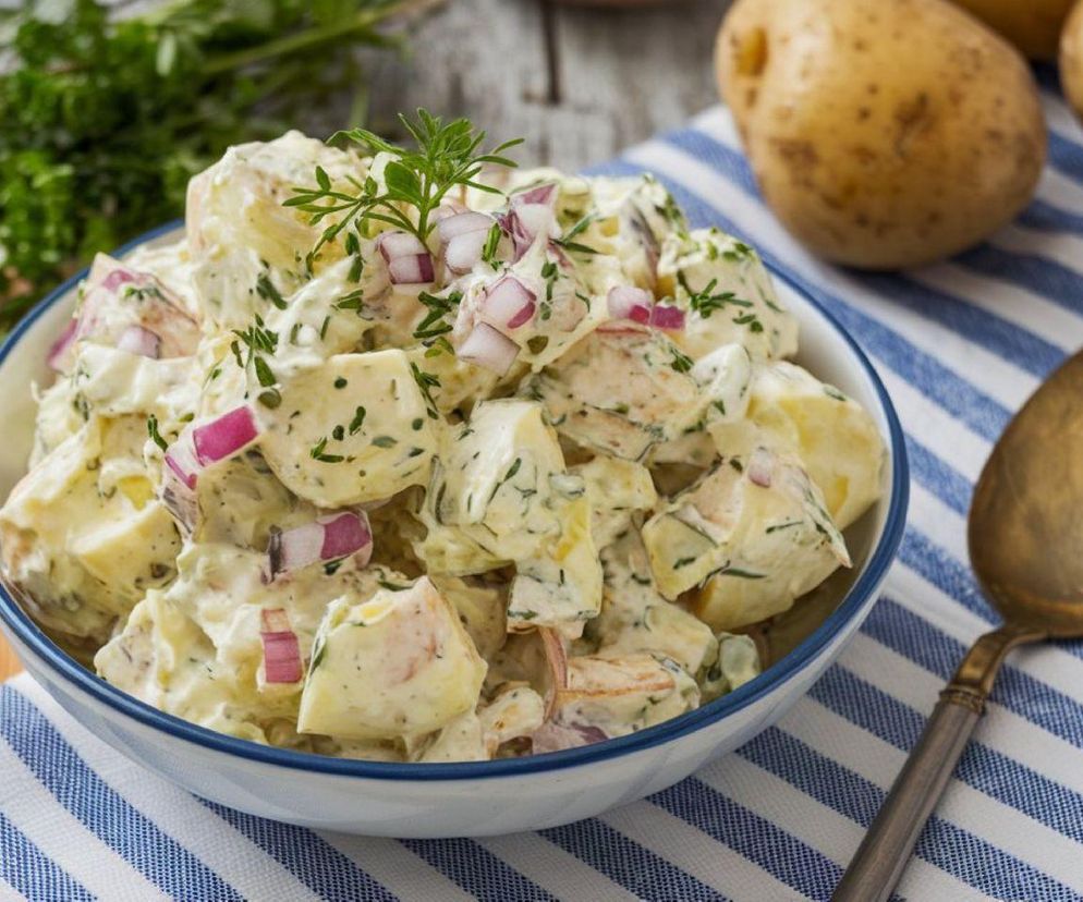 sałatka z młodych ziemniaków