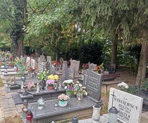 Ceny zniczy i wiązanek. Cmentarz Winiarski - Piątkowo Poznań