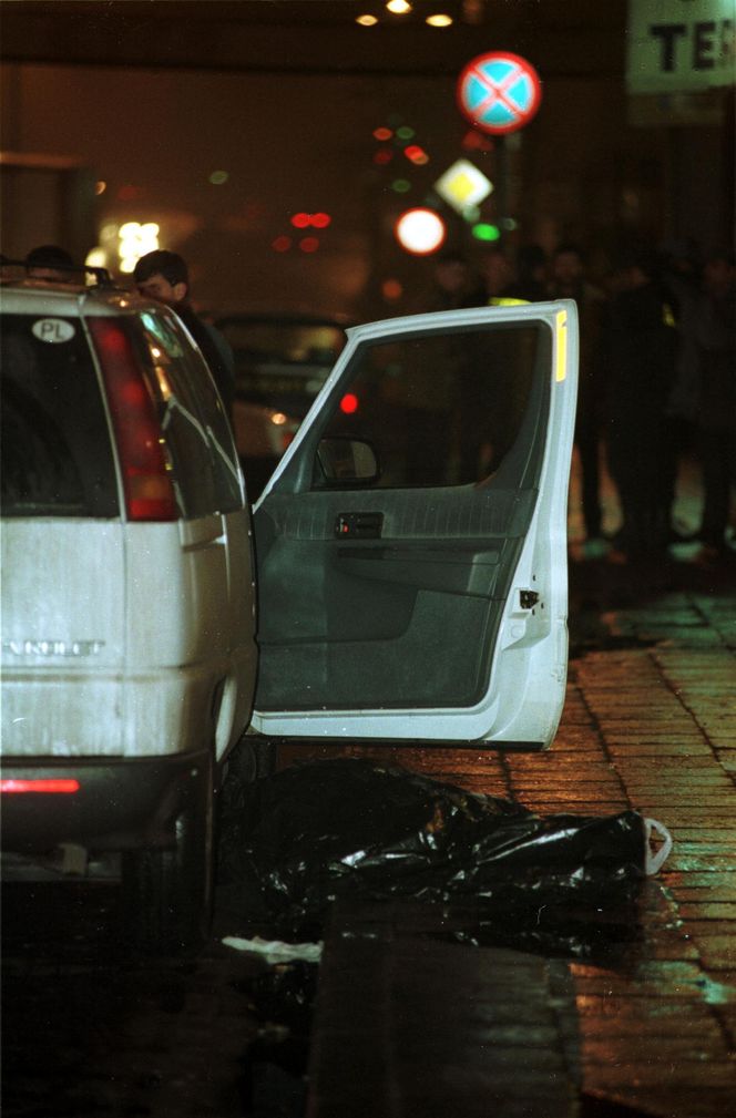 Sprawdziliśmy, gdzie spoczywają najwięksi zbrodniarze. Groby morderców i prawdziwych gangsterów na Mazowszu