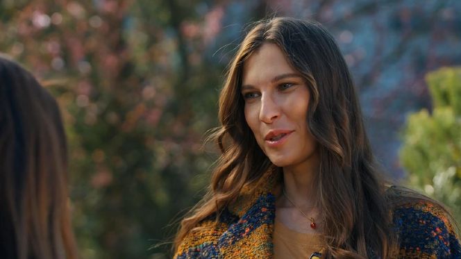 Barwy szczęścia odc. 3232. Regina (Kamila Kamińska), Kasia (Katarzyna Glinka)