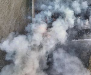 Zakończyło się dogaszanie pożaru na terenie sortowni śmieci w Bełżycach