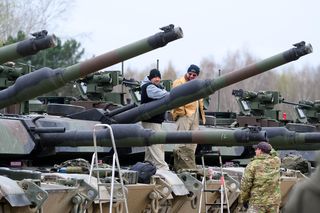 Polscy czołgiści znów na poligonie. Nowe Abramsy już strzelają! [GALERIA]