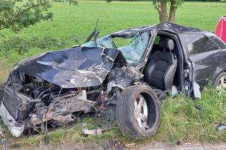 Rodzinna tragedia pod Krakowem. Matka z małym dzieckiem potrącona przez auto. 40-latka nie żyje