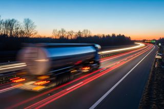 Niebezpieczny manewr na S19. Cysterna ledwie ominęła fiata na obwodnicy Lublina?