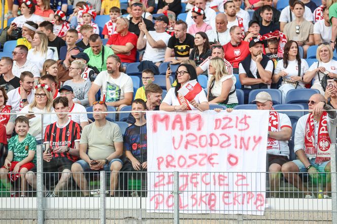 Kibice na meczu gwiazd Polska - Brazylia na Stadionie Śląskim