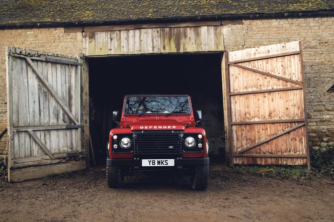 Land Rover Defender Works V8 - 70th Edition