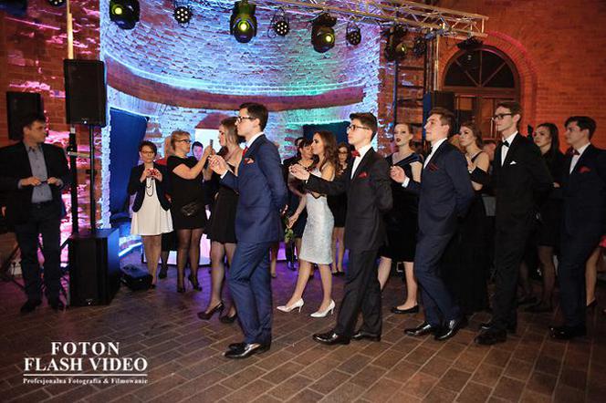 Studniówka w liceum im. Dobiszewskiego [ZDJECIA]