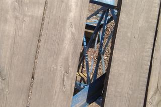 Tak wygląda kładka PKP w Mniszku