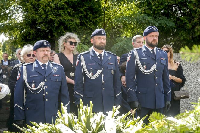 Ostatnie pożegnanie Jerzego Dziewulskiego. Wzruszające sceny na pogrzebie